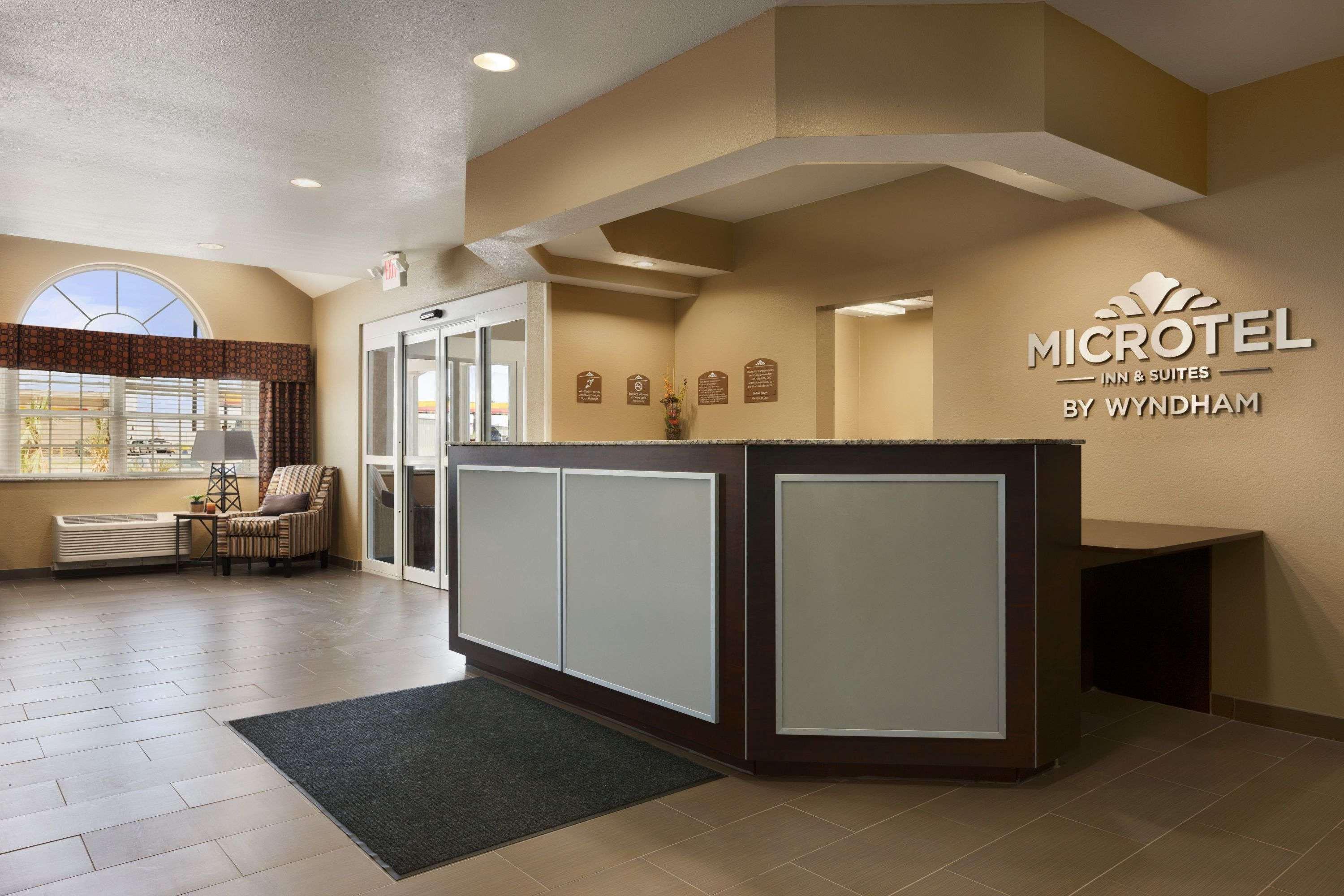 Microtel Inn And Suites Pecos Extérieur photo
