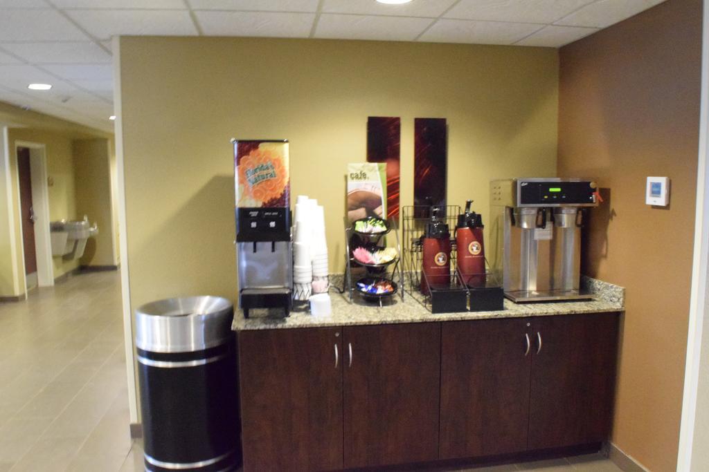 Microtel Inn And Suites Pecos Extérieur photo