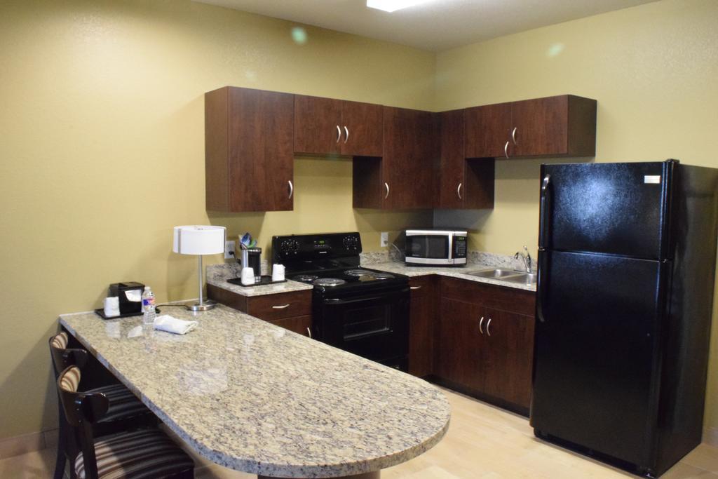 Microtel Inn And Suites Pecos Chambre photo