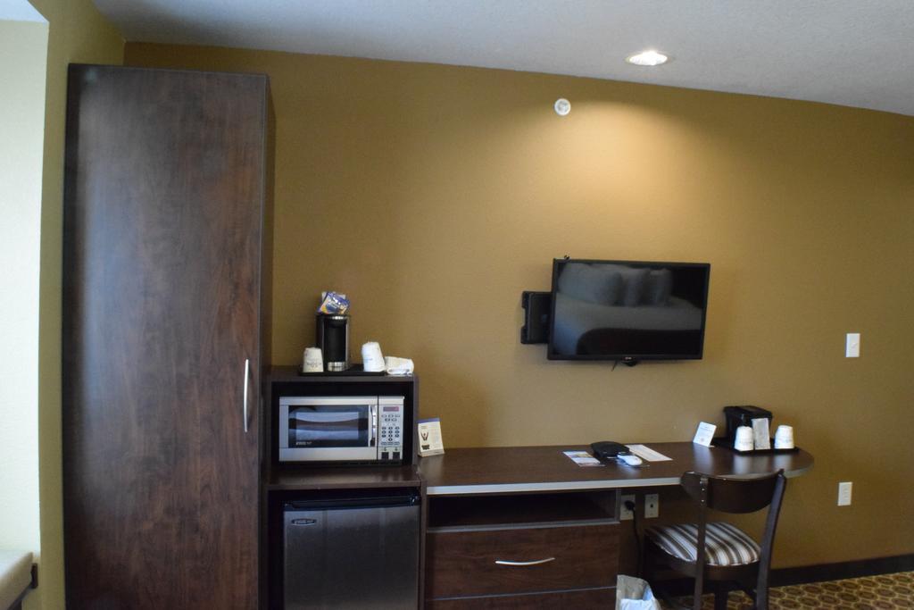 Microtel Inn And Suites Pecos Chambre photo