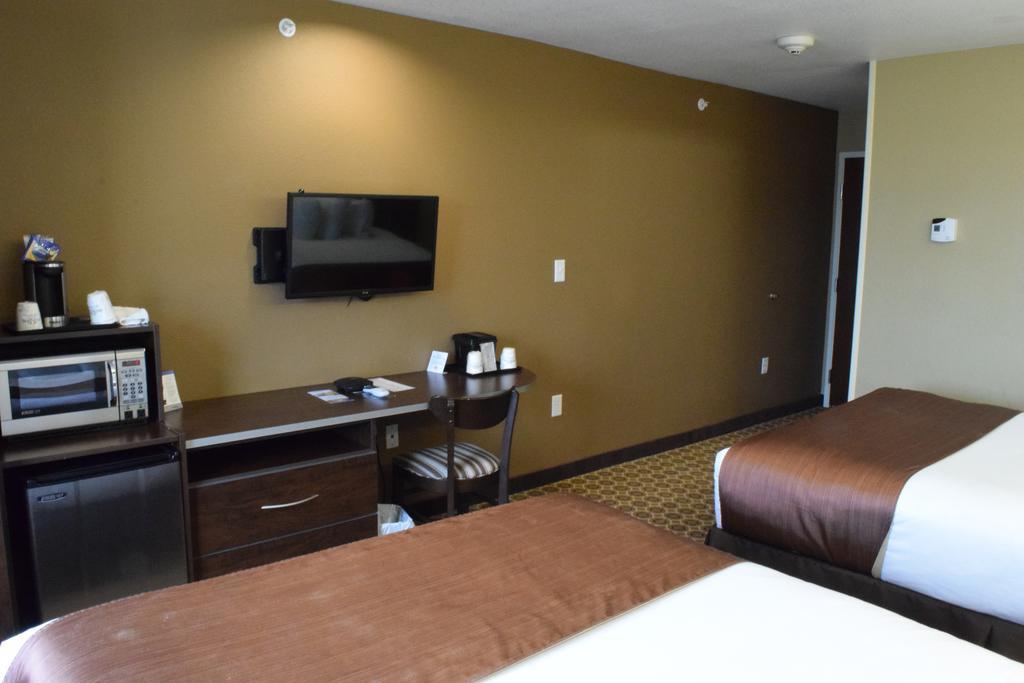 Microtel Inn And Suites Pecos Chambre photo