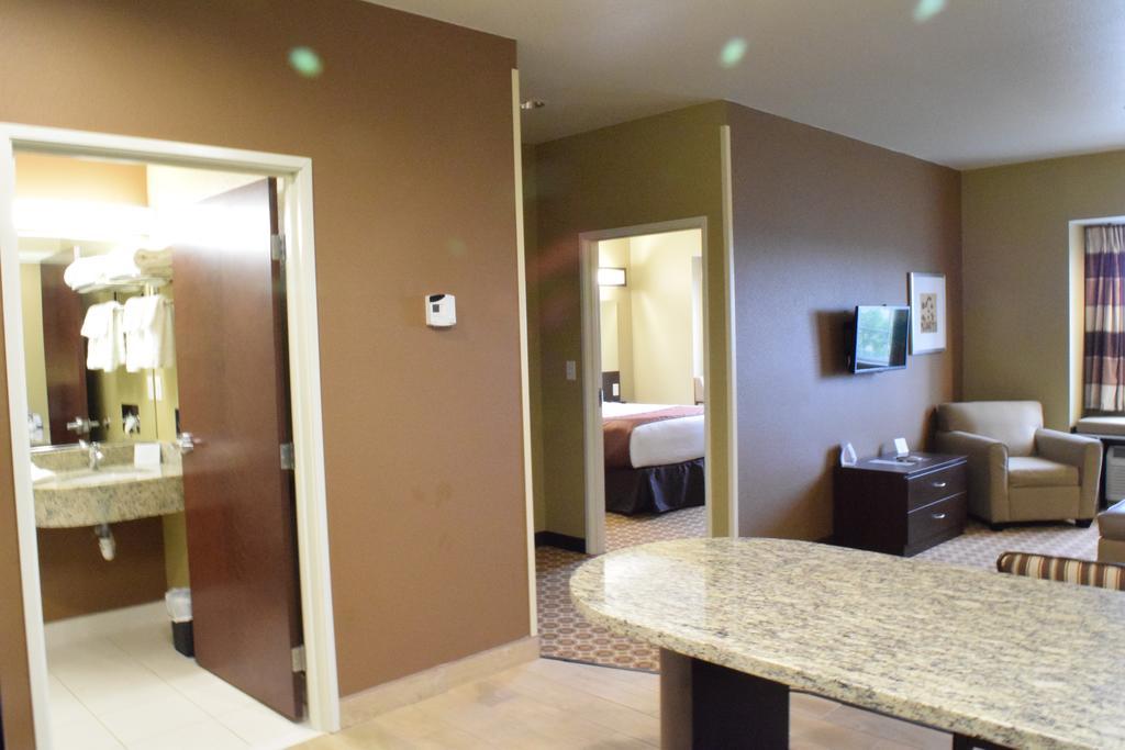 Microtel Inn And Suites Pecos Chambre photo