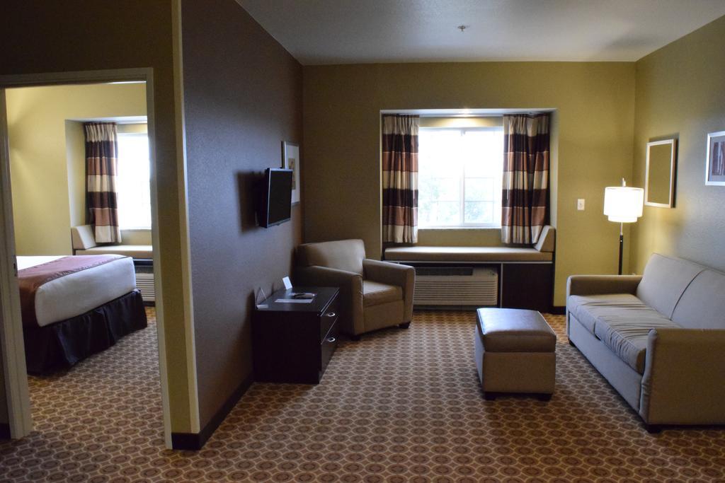 Microtel Inn And Suites Pecos Chambre photo